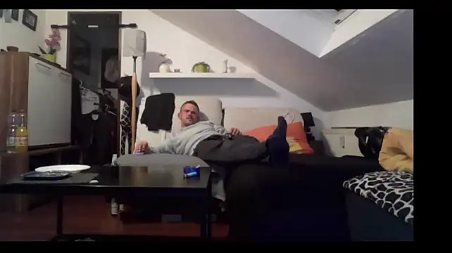 Cambitchboy online show from April 2026 08:18:01 PM