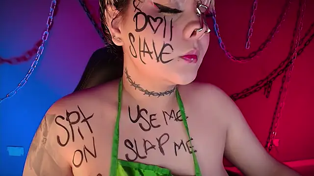 Laura takint online show from December 2024 05:01:02 PM