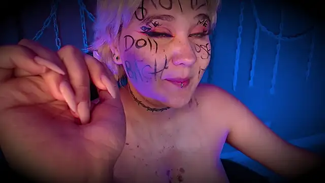 Laura takint online show from February 2025 10:06:02 PM