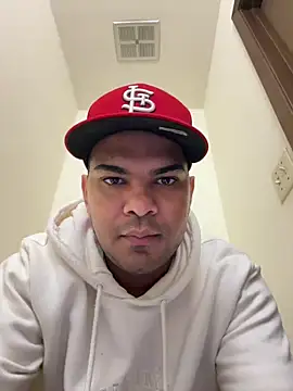 marhi32 online show from November 2025 12:18:01 PM