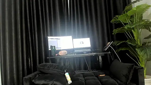 naughty bigass online show from March 2026 03:23:01 AM