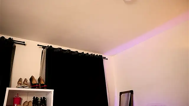 Valeriestyle online show from September 2025 03:51:01 AM