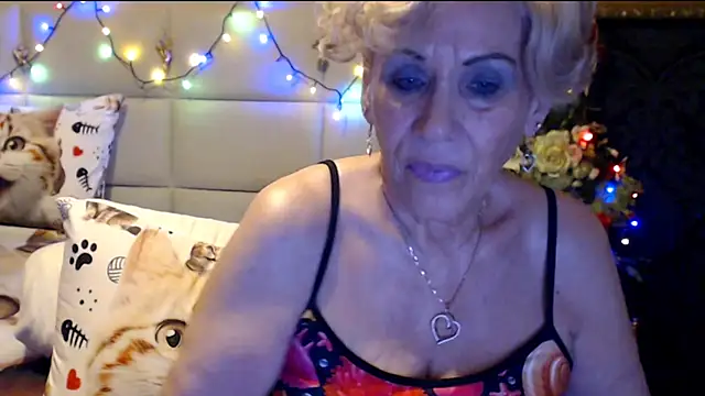 HappyWomanOn online show from February 2025 07:30:02 PM