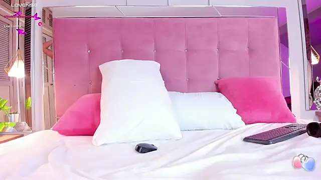 Ahincale online show from February 2025 10:59:01 PM