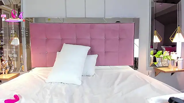 Ahincale online show from October 2025 07:58:02 PM