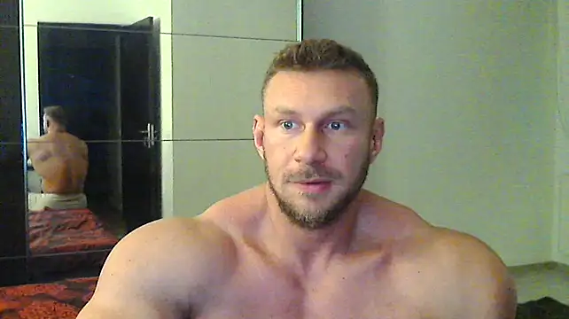 muscularkevin online show from December 2024 02:11:01 PM