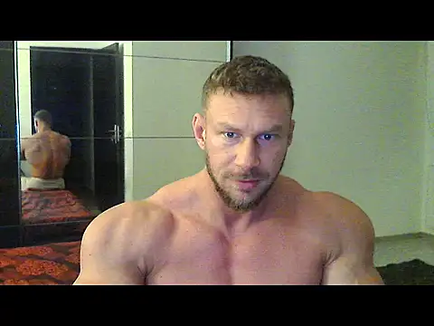 muscularkevin online show from December 2024 04:43:02 AM