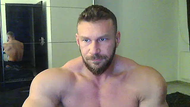 muscularkevin online show from February 2025 04:22:01 AM