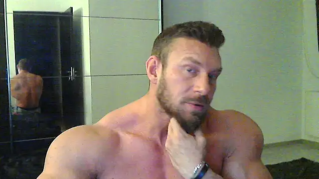 muscularkevin online show from March 2025 04:51:02 AM