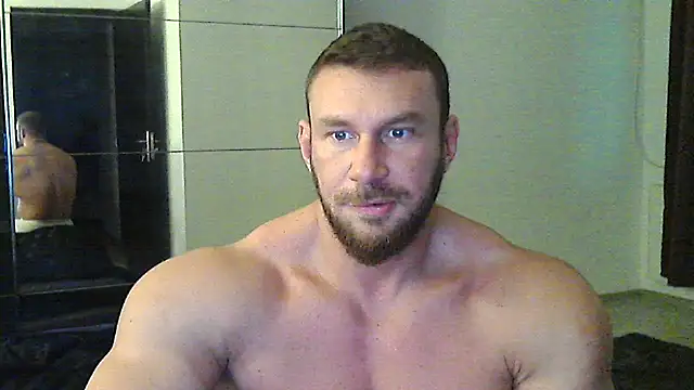 muscularkevin online show from November 2025 02:00:01 PM