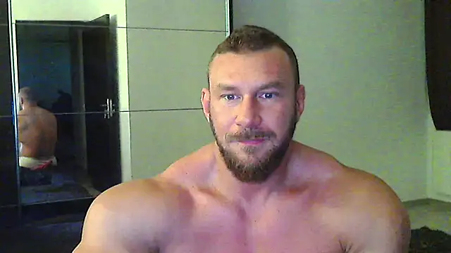 Snapshot of muscularkevin chatting on May 2026 03:44:02 AM muscularkevin online show from May 2026 03:44:02 AM