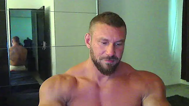muscularkevin online show from July 2026 01:30:01 PM