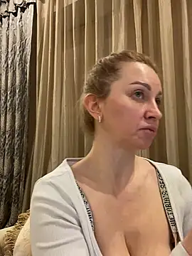 Amazoniiaa online show from February 2025 04:22:02 PM