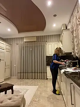 Amazoniiaa online show from March 2025 04:30:02 PM