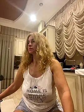 Amazoniiaa online show from September 2025 04:51:01 PM