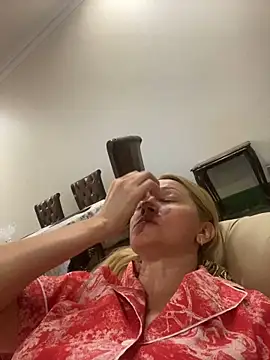 Amazoniiaa online show from September 2025 05:04:02 PM