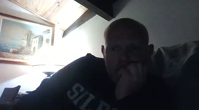 davigochi77bcn online show from March 2025 10:09:02 PM