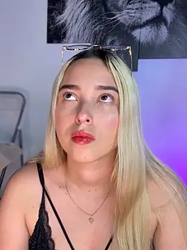 Irisweet  online show from September 2025 09:42:02 PM