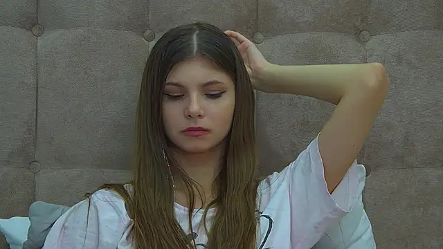 Snapshot of AudreyBarlow chatting on February 2025 05:39:02 PM AudreyBarlow online show from February 2025 05:39:02 PM