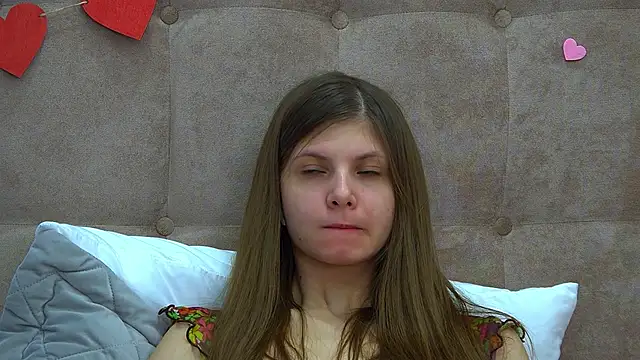 Snapshot of AudreyBarlow chatting on February 2025 12:33:01 PM AudreyBarlow online show from February 2025 12:33:01 PM