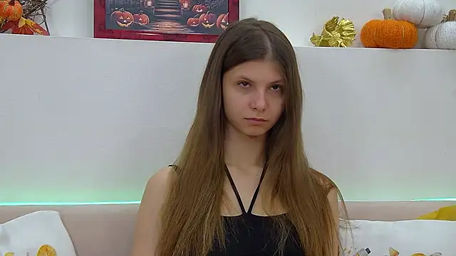 Snapshot of AudreyBarlow chatting on October 2025 08:00:02 AM AudreyBarlow online show from October 2025 08:00:02 AM