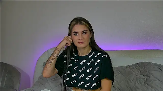 RachelSimpson online show from September 2025 06:41:02 PM