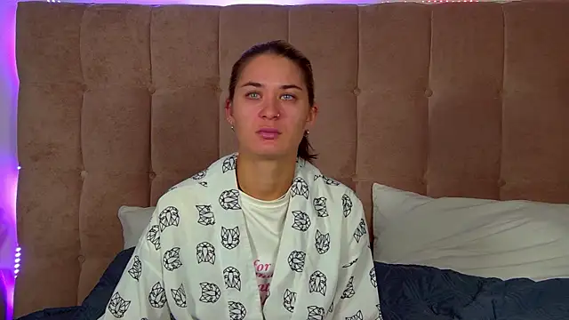 RachelSimpson online show from September 2025 06:20:01 PM