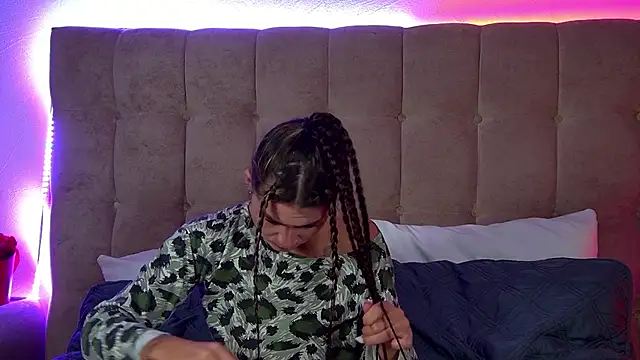 RachelSimpson online show from October 2025 06:29:01 PM