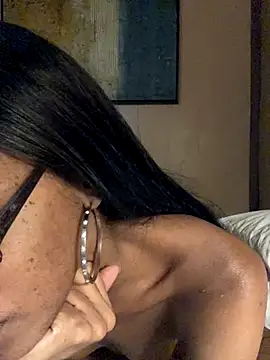 Jasmine FullsShine online show from November 2025 12:51:01 PM