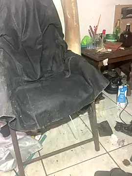 raphadoors19 online show from December 2025 06:01:02 PM