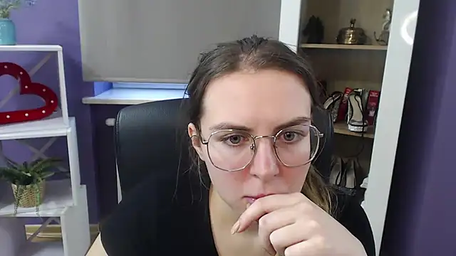 Zoey Erotic online show from January 2025 08:52:01 AM