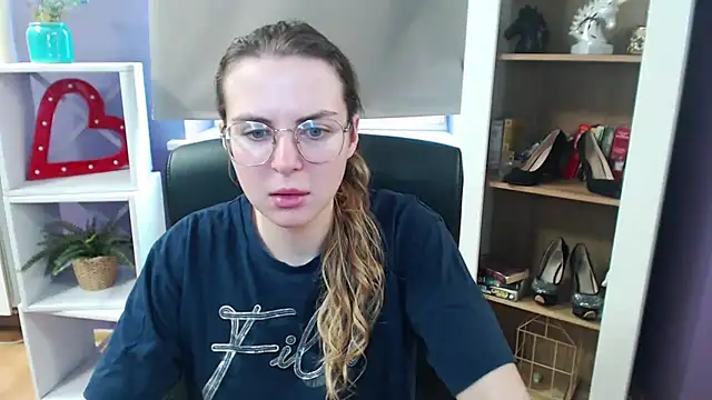 Zoey Erotic online show from March 2025 08:53:01 AM