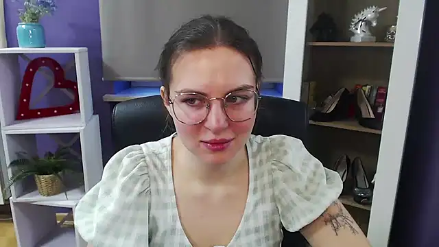 Zoey Erotic online show from March 2025 05:31:01 AM