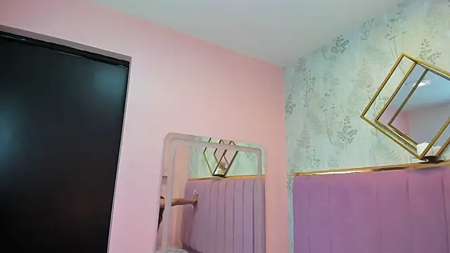 Sariitaa  online show from March 2025 11:53:01 AM