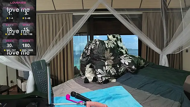 Snapshot of HornyShyAsian chatting on September 2025 06:24:02 PM HornyShyAsian online show from September 2025 06:24:02 PM