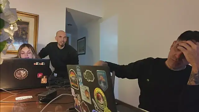 Elnonoykeila77 online show from May 2026 05:07:01 PM