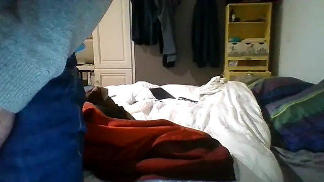 Snapshot of MmaxX004 chatting on February 2025 04:18:02 AM MmaxX004 online show from February 2025 04:18:02 AM