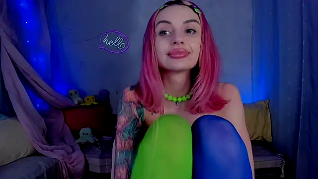 LickLizzy online show from March 2025 02:10:02 AM