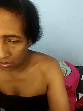 Aishamara online show from November 2025 03:04:01 PM