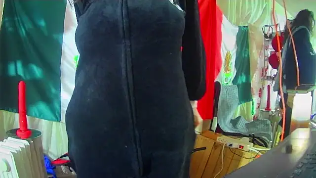 LaInsaciableIntensa online show from February 2025 01:30:02 PM