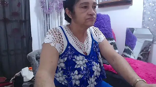 heyline milf online show from February 2025 01:10:01 AM