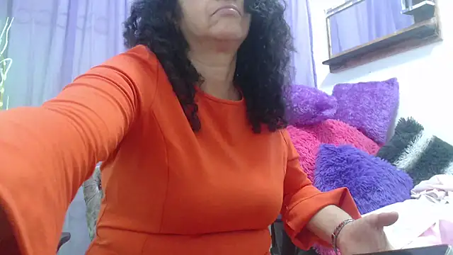 heyline milf online show from October 2025 01:03:01 AM