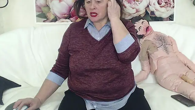 FlaviaSquirts online show from February 2025 01:22:01 PM