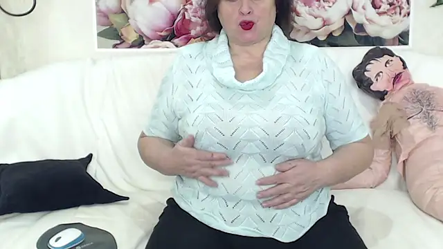 FlaviaSquirts online show from February 2025 09:09:02 AM