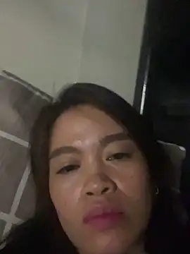 Snapshot of pinay4uwithagoodheart chatting on May 2026 05:07:01 PM pinay4uwithagoodheart online show from May 2026 05:07:01 PM