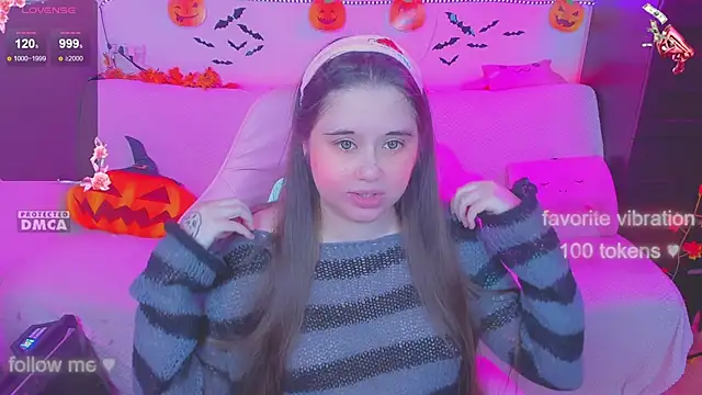 Lolisuccub online show from October 2025 01:00:01 PM