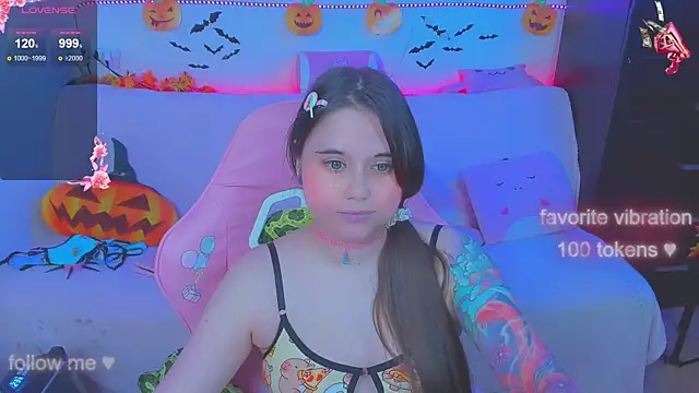 Lolisuccub online show from October 2025 05:13:02 PM