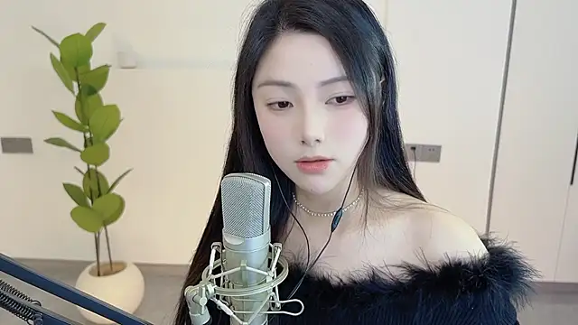 Snapshot of HaagenDazs_ chatting on March 2025 03:56:01 AM HaagenDazs online show from March 2025 03:56:01 AM