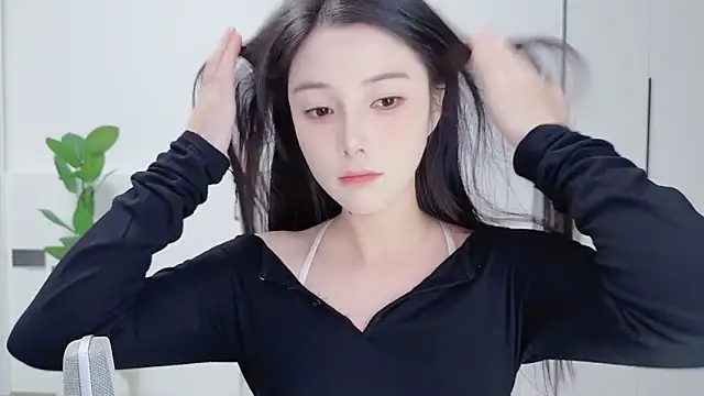 Snapshot of HaagenDazs_ chatting on October 2025 01:23:02 PM HaagenDazs online show from October 2025 01:23:02 PM