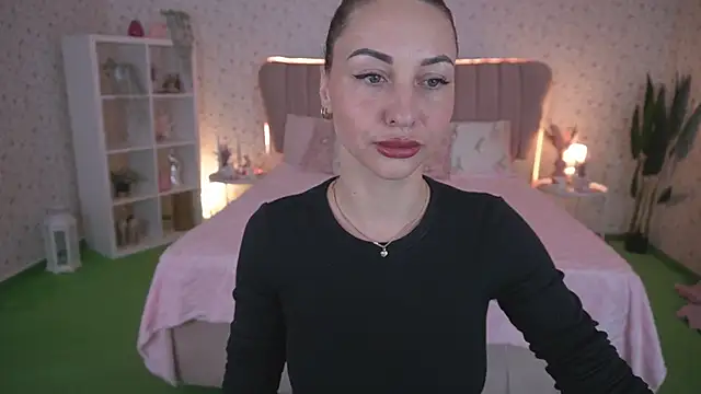 KristiiMax online show from April 2026 07:11:01 AM